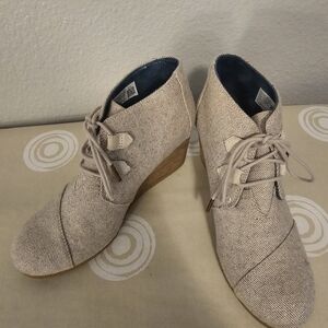 Toms Cream Wedge Ankle Shoes